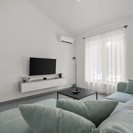 Villa Sabina - Santalezi Labin (Istria)