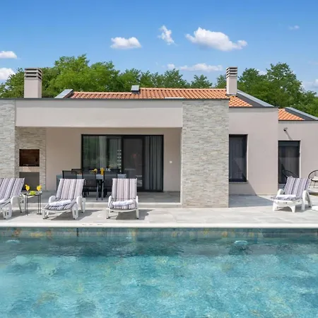 Sabina - Santalezi Villa Labin (Istria)